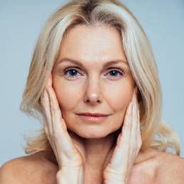 Anti-Aging Hydroluxx Facial